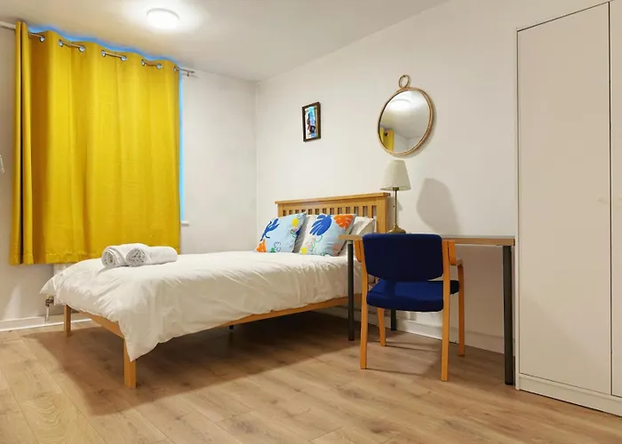 Rarefind Shepherds Bush Flat 1 Min To Tube Station
